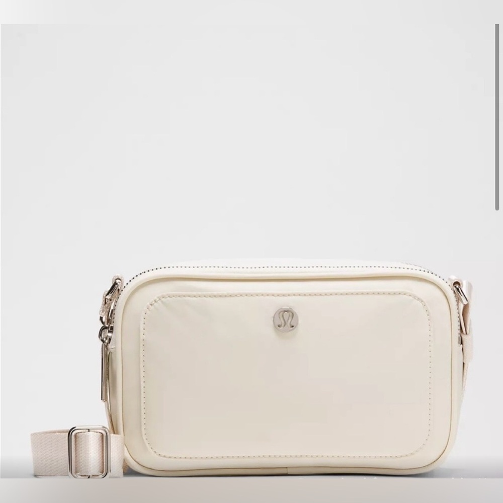 Lululemon Crossbody Camera Bag